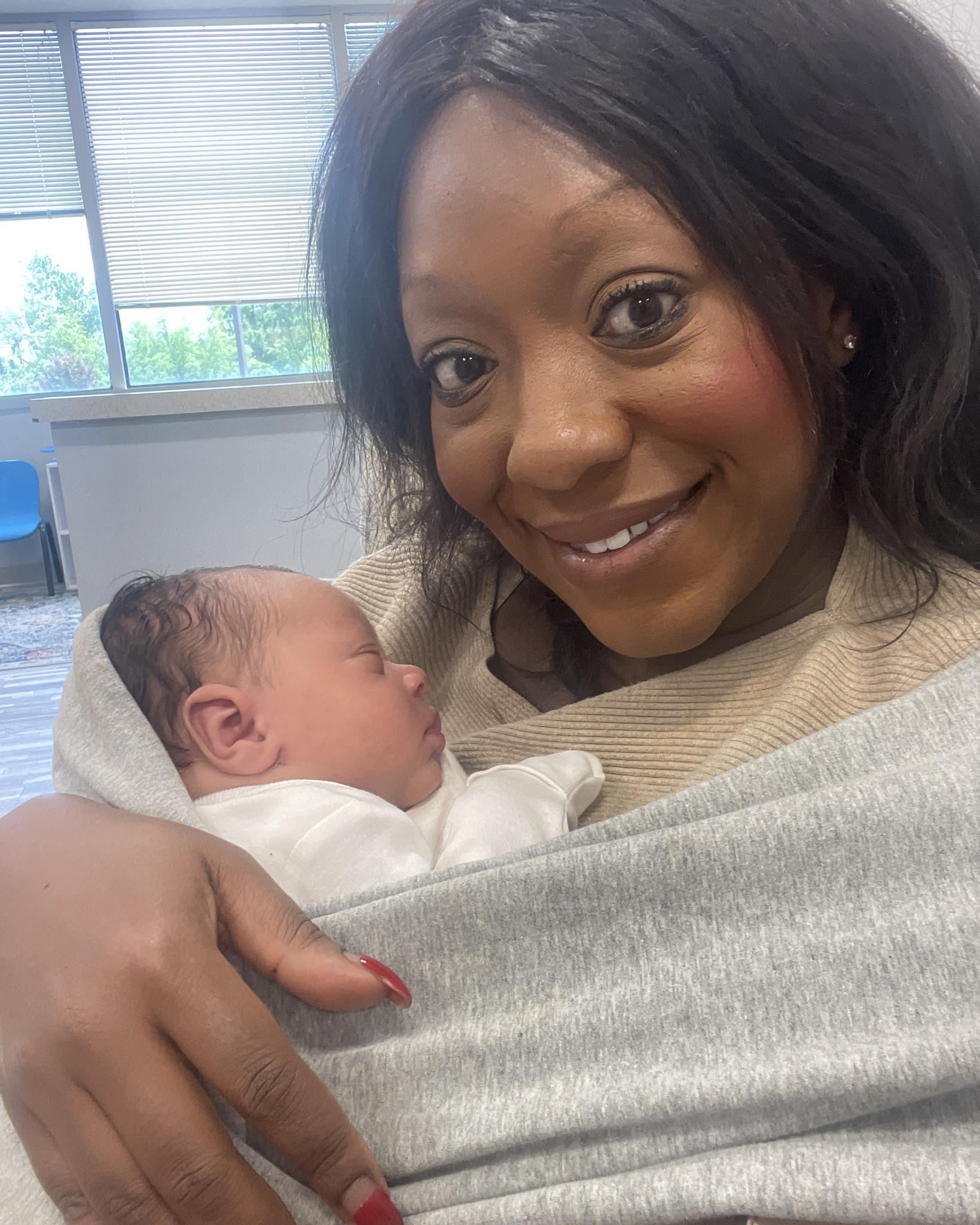 Love my wrap for baby wearing ❤️ I’ve had this one for years and worn it for each of our babies  😍 #baby #babywearing #wrap #mom #newborn #babyshower #maternity 

#LTKFamily #LTKBaby #LTKBump