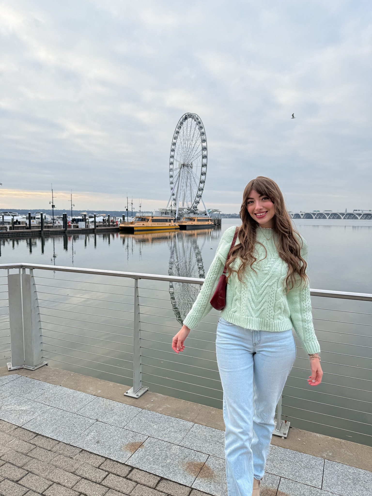 the best curvy jeans 🩷💚 light washed jeans, comfy jeans, jean must haves

#LTKMostLoved #LTKStyleTip #LTKFindsUnder100