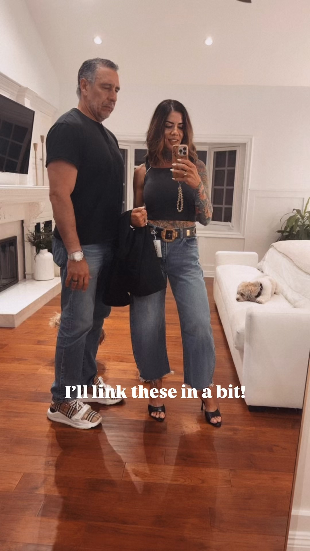 This denim ran slightly large I ordered a 27. 💕 And a small in the jacket 