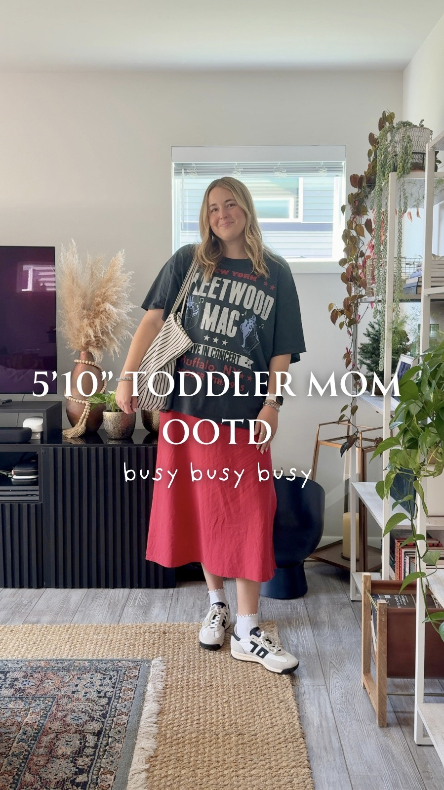 This skirt is 10/10 (and 50%off right now 🙌🏼) #ootd #styleinspo #momstyle

#LTKMidsize #LTKootd #LTKTall