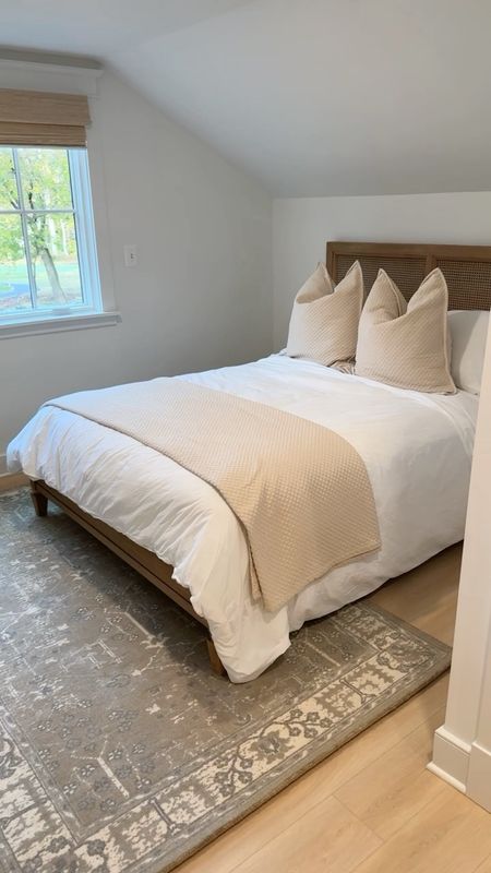 Obsessed with our new neutral wool rug! It’s so comfortable under foot. Also linked our cane bed for you and this pretty neutral bedding! 



#LTKCyberWeek #LTKhome #LTKGiftGuide
