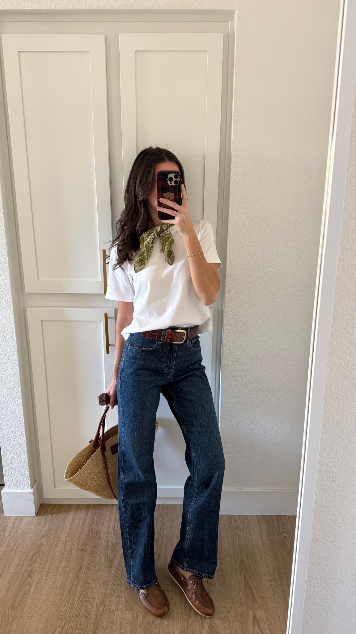 #abercrombiepartner Abercrombie denim is on sale and it’s the perfect time to refresh your closet! Use code DENIMAF for an EXTRA 15% off which stacks on top of their current 25-40% off denim sale! Plus 20% off almost everything else! @abercrombie 

SIZING: I’m 5’7’ and am wearing a size 24 (regular length) in all of these jeans. I typically wear their Curve Love styles for an extra 2 inches of room in the hip & thighs (eliminates the waist gap!) I’m wearing Curve Love in all of these jeans except for the low rise ultra loose! I wear a size XS in everything else at Abercrombie. 

*Offer valid in stores and online 1/29/2026-2/2/2026 in US/CA. Excludes clearance. Online price reflects discount.**Offer valid in stores and online 1/29/2026-2/2/2026 in US/CA. Exclusions apply as indicated. Online price reflects discount.***Use code DENIMAF to get an additional 15% off almost everything in stores and online at checkout from 1/29/26-2/2/26 in US/CA. Exclusions apply. See details online 
