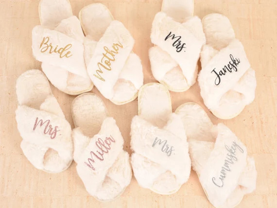 Bridal Fluffy Slippers Set Bridesmaid Gifts Personalized - Etsy | Etsy (US)