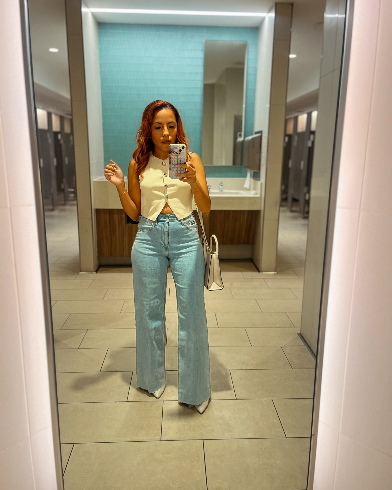 from sábado to domingo.. 
5’0, W: 25S, T: XS

#LTKStyleTip #LTKFindsUnder100 #LTKPetite