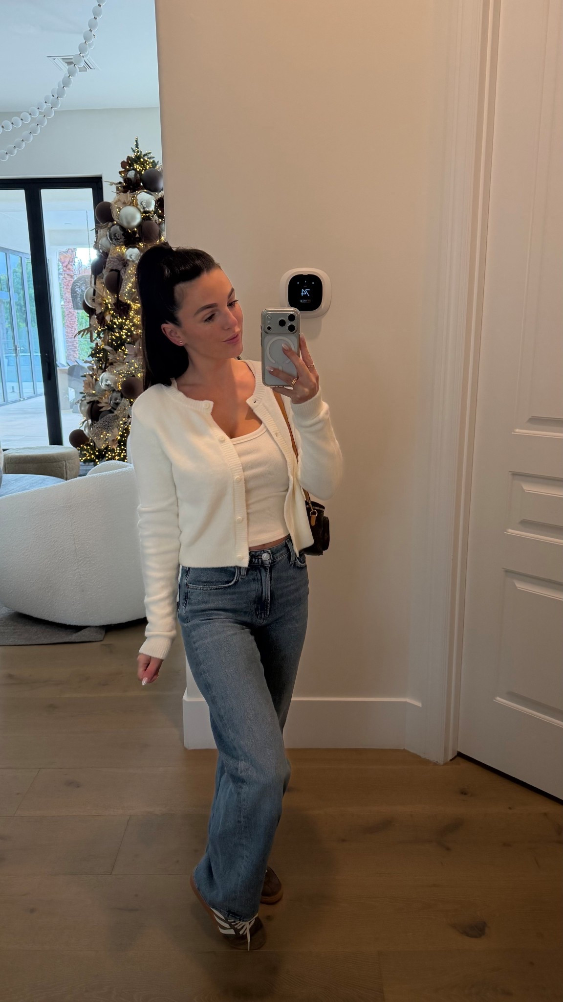 Love a good cardigan😊


#LTKootd #LTKSeasonal