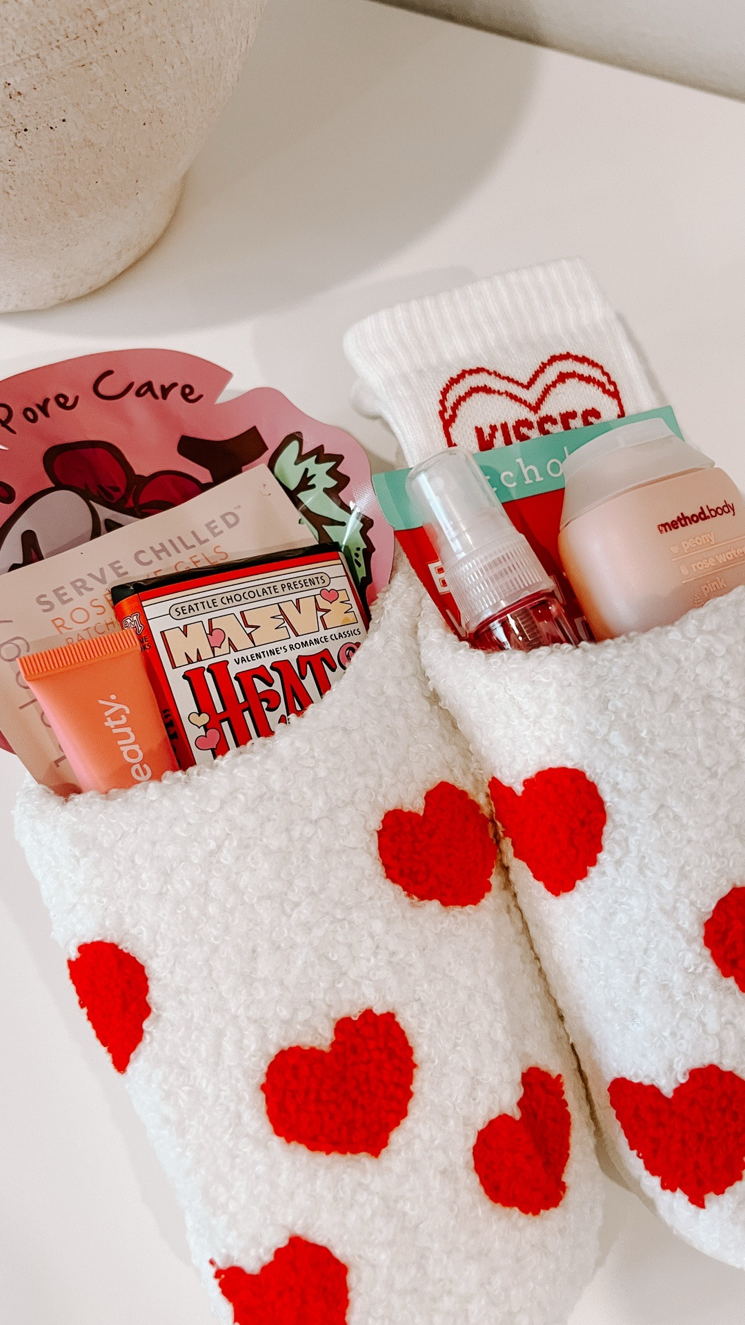 A lgift idea for your Galentines 💜🩷❤️

#LTKvlog #LTKselfcare #LTKSeasonal