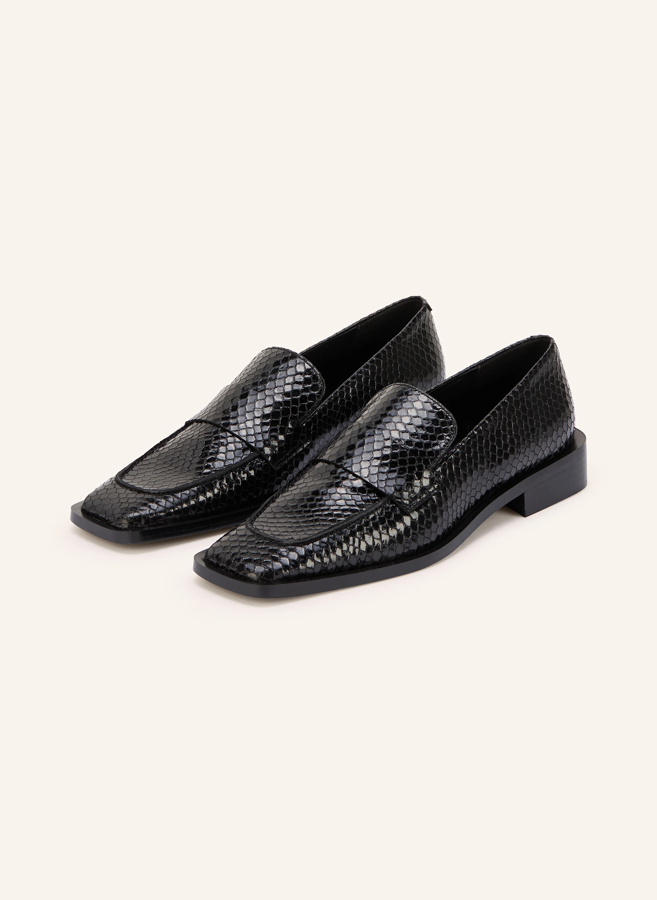 ZINDA Loafer in schwarz | Breuninger (DACH)
