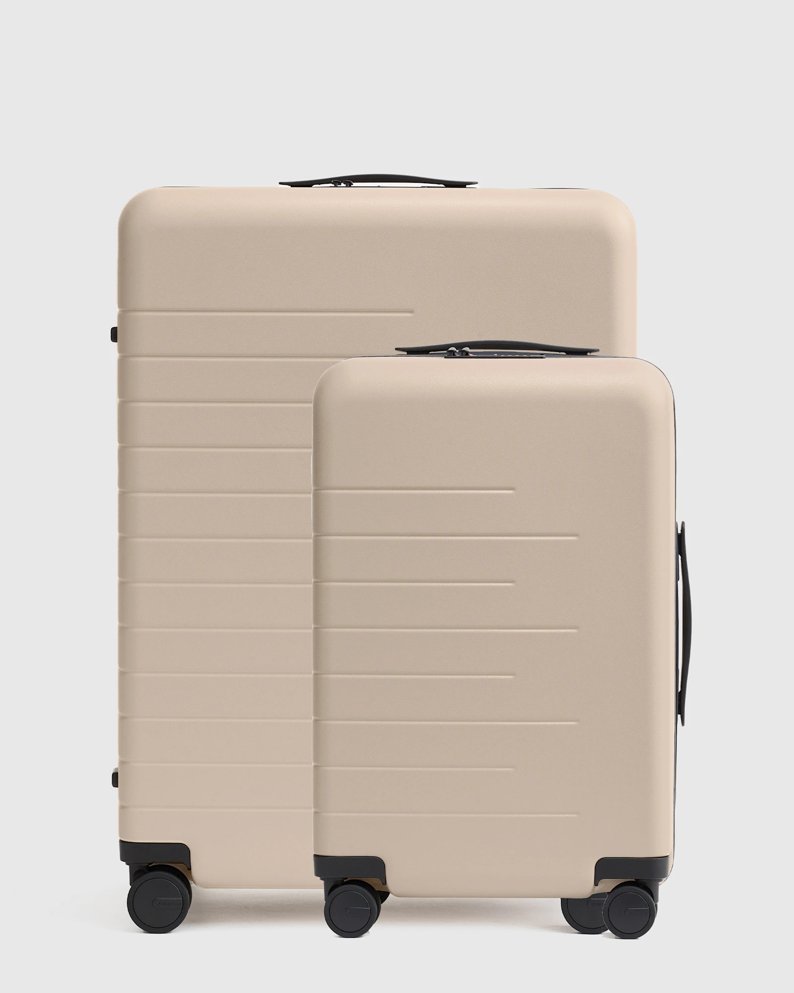 Quince | Expandable Carry-On & Medium Check-In Suitcase Bundle in Dark Green, Polycarbonte | Quince