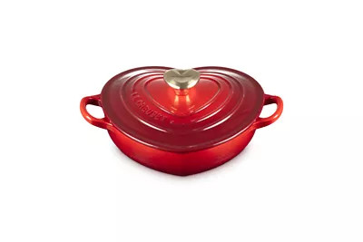 Le Creuset Traditional Heart Dish with Heart Knob, 1.25 Quart | Belk