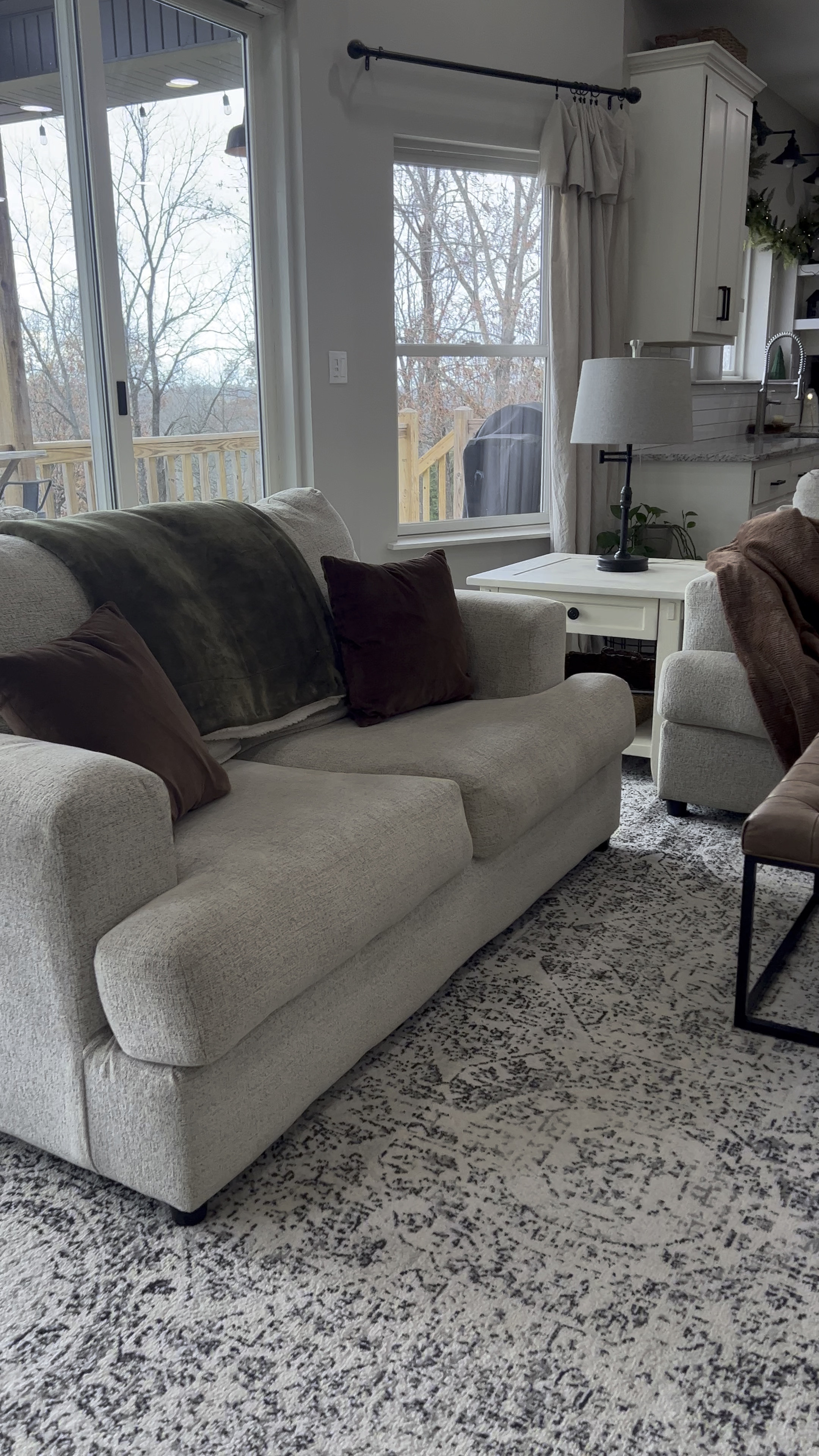 Christmas living room inspired 

#LTKhome #LTKHoliday #LTKCyberWeek