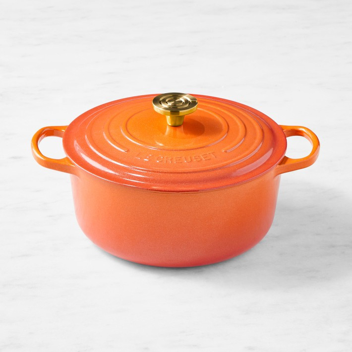 Le Creuset Signature Enameled Cast Iron Round Dutch Oven | Williams-Sonoma