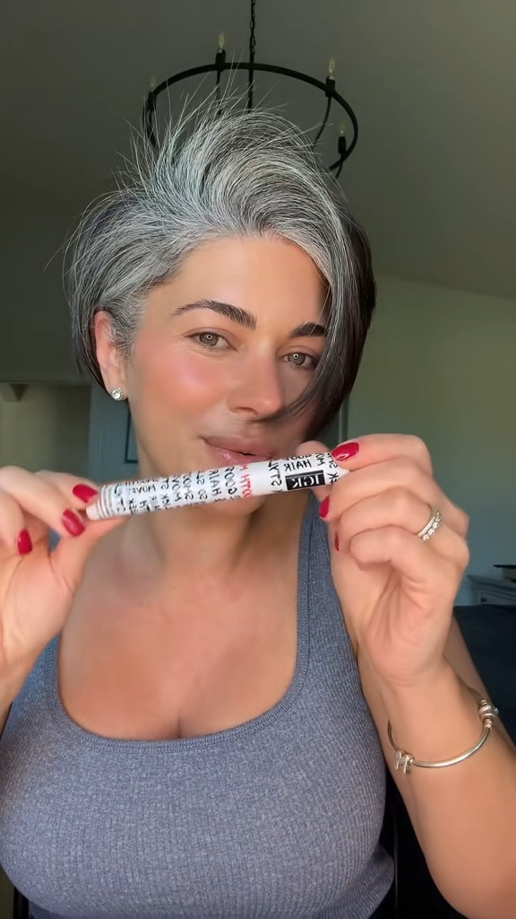No more FRIZZ or FLYAWAYS


#LTKStyleTip #LTKBeauty #LTKOver40