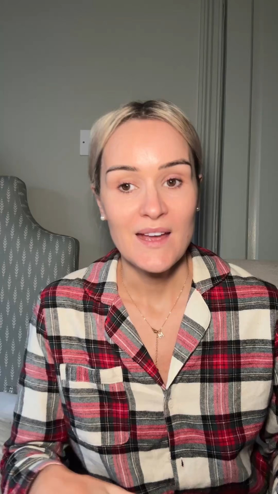 
Get ready with me for a hospital shift.
Honestly, the lengths I’ll go to for a break from my four kids 😅
These are my ride-or-die products from @spacenk- built to survive hospital heat, long shifts, and pure chaos.
The only thing I reapply is the glossy balm because my lips stay moisturised all shift.
Use code FIRST20 for 20% off your first order.
Comment “SHOP” and I’ll slide everything straight into your DMs 💄

#LTKbeauty #LTKireland