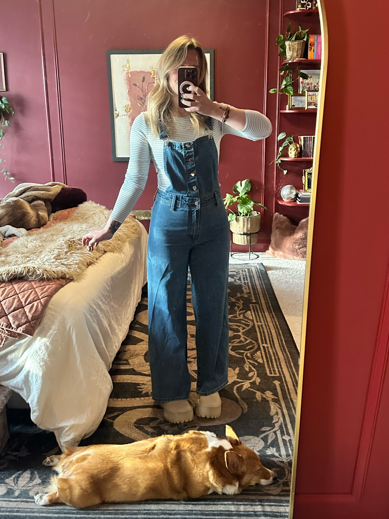 Love these overalls. They do run small. I bought my normal size in store at first and was like NOPE. 

Read the online reviews and they said to size up TWO sizes and they fit perfectly. 

Top button is a little hard but the rest are fine. Super comfy!
Wearing a 6! 




#LTKPetite #LTKFindsUnder50 #LTKStyleTip