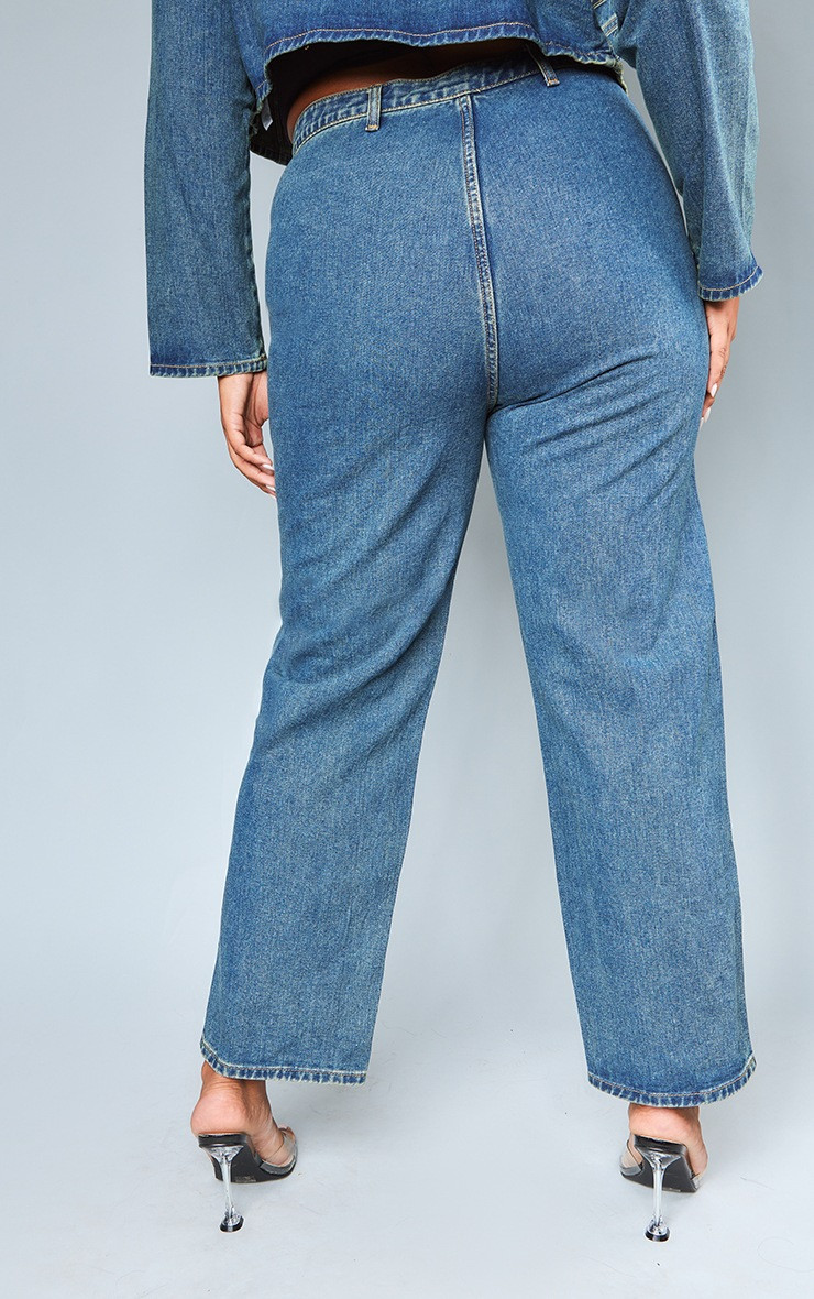 Plus Vintage Wash Seam Detail Cargo Denim Jeans | PrettyLittleThing US