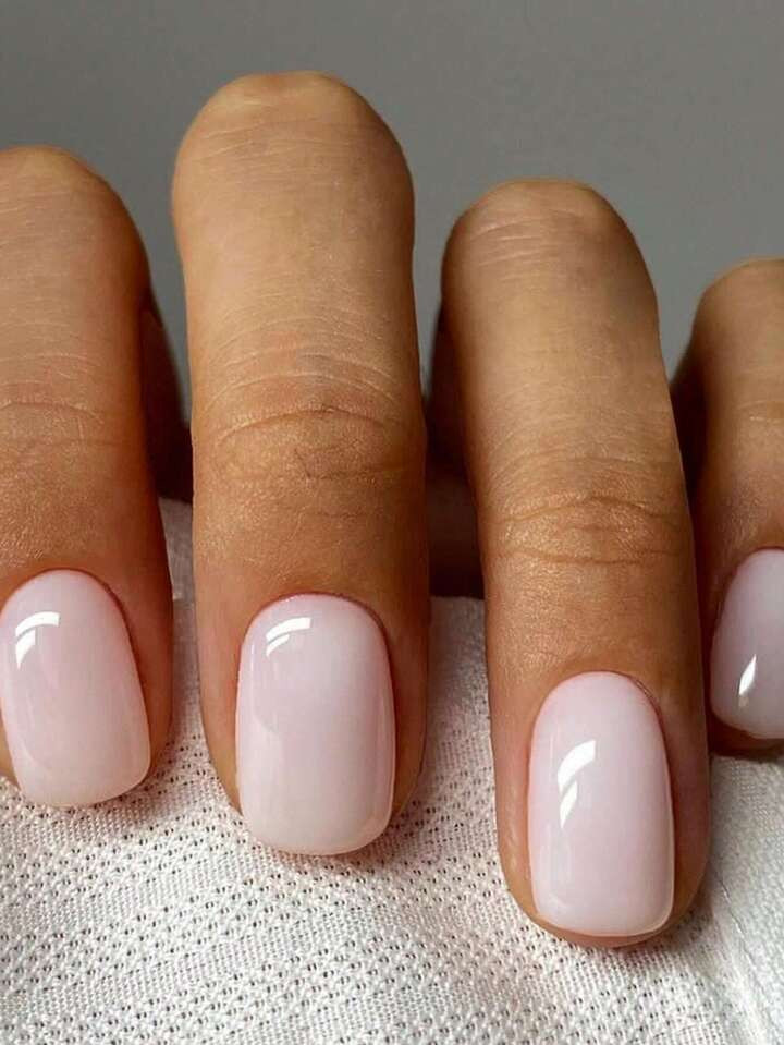 Elevate Your Style With 24pcs Short Oval Solid Full Cover Fake Nail Kit | SHEIN