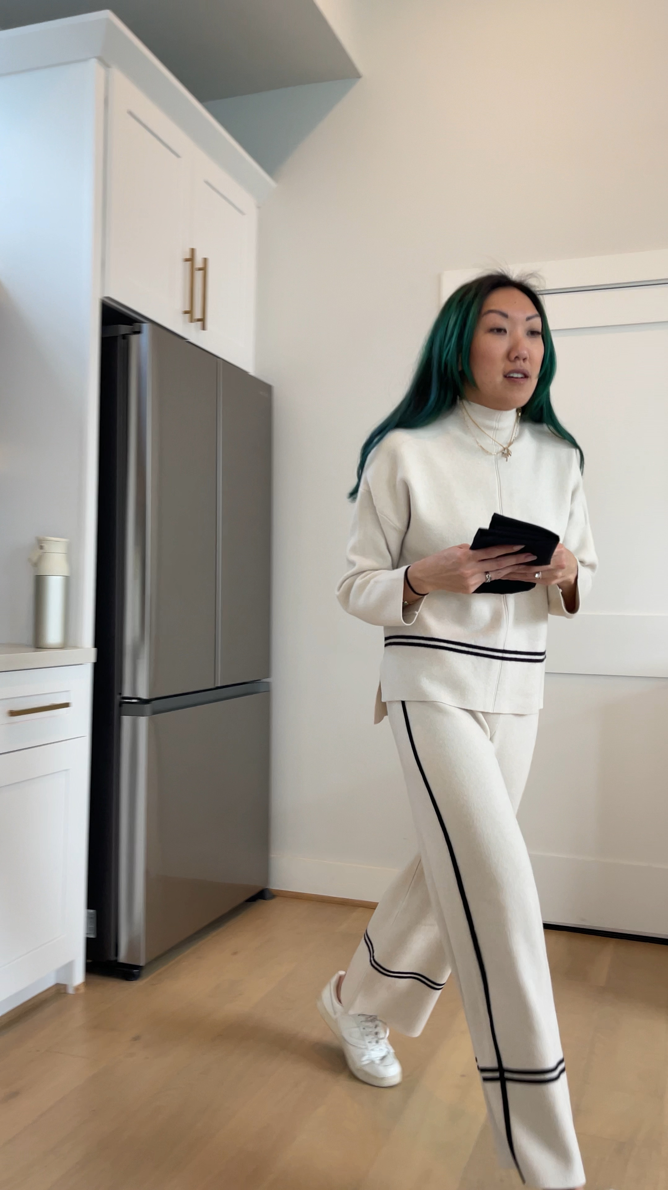 We’re embracing the comfy cozy girl lifeétyle over here. 🥰  Here’s a clip of a quick snack break (breakfast overnight oats) that I had while filming some content. The lounge set I have on was comfy enough to move around in while setting up around the house while still looking pulled together. 

This casual lounge outfit gives you the feeling of weekend pajamas but with details that make it great for everyday activities. It also makes a great travel outfit - stretchy and comfortable to wear all day long  

#LTKGiftGuide #LTKFindsUnder50
