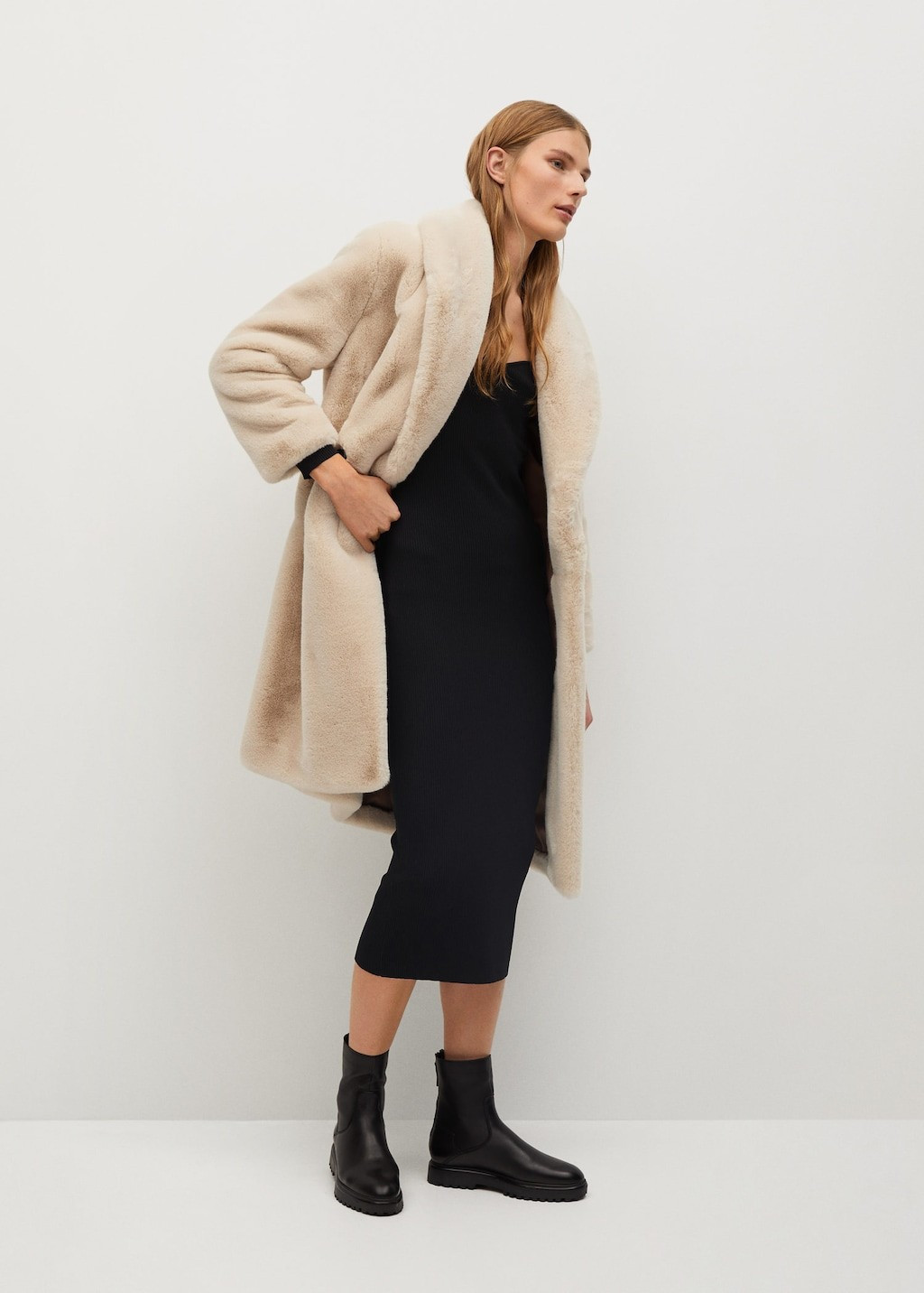 Fluffy long coat | MANGO (US)