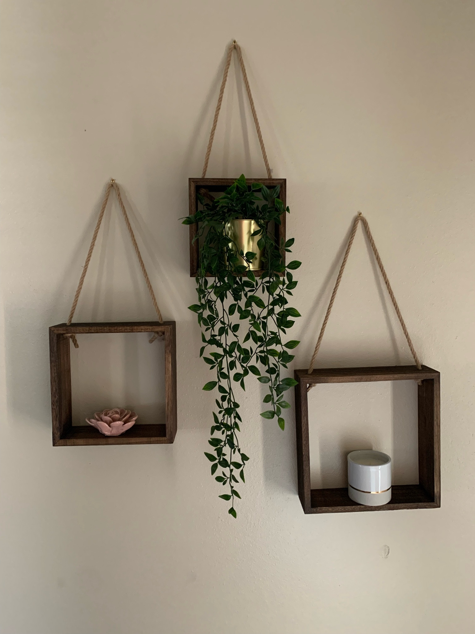 Hanging Shelves from Amazon!


#LTKunder50 #LTKhome #LTKwedding