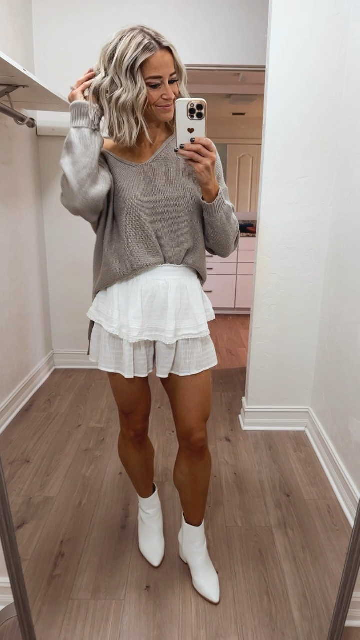 Sweater, skirt and white booties all day long 🤍


#LTKshoecrush #LTKCyberWeek #LTKstyletip
