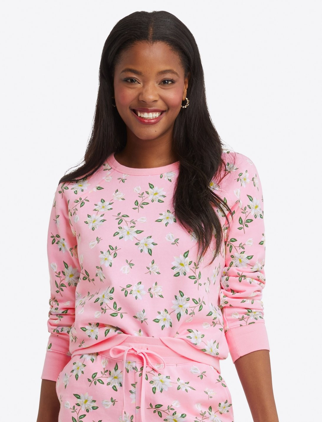 Natalie Sweatshirt in Magnolia | Draper James (US)