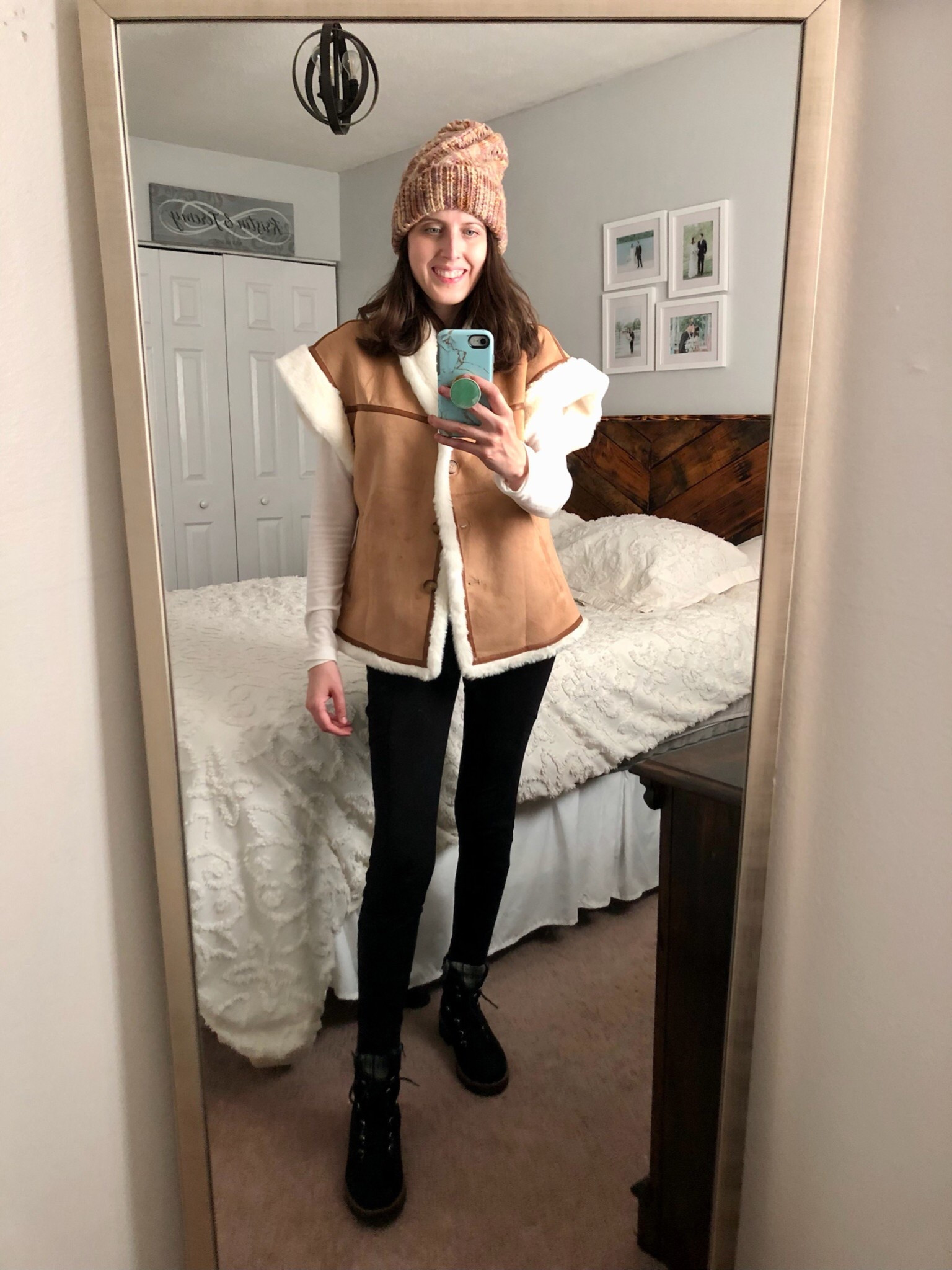 Cold weather outfit perfect for winter. Sherpa vest fleece lined leggings and a beanie 🤎🥶