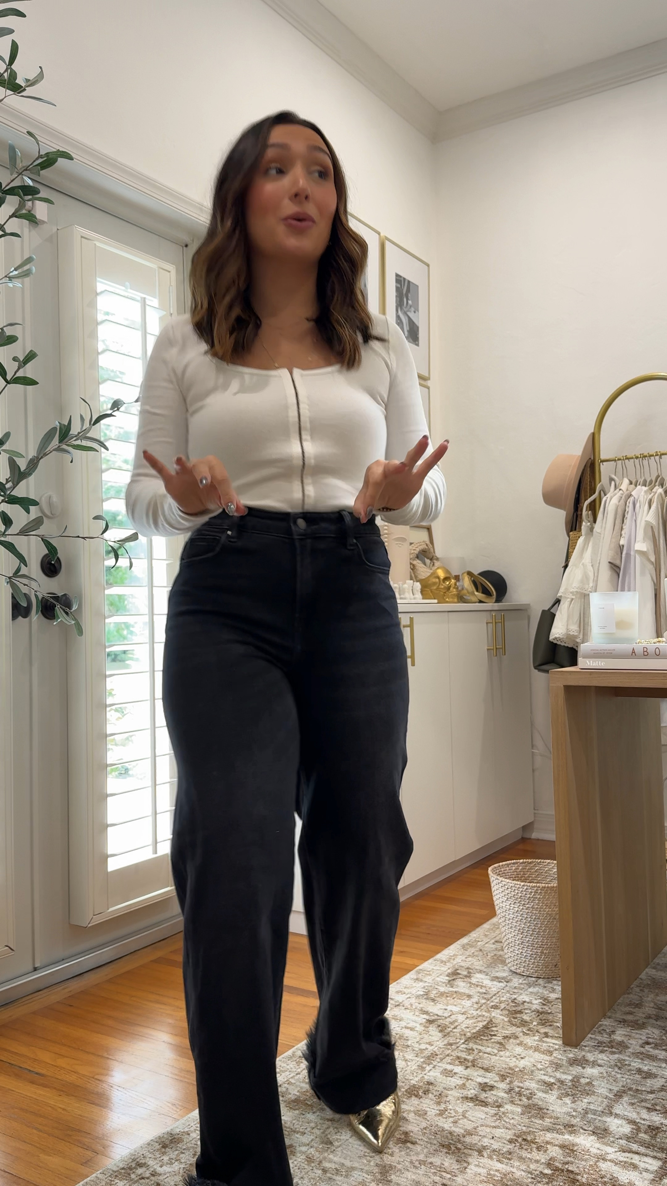 Size small top and 28 in jeans // use code laurenpsave25 

#LTKFindsUnder50 #LTKFindsUnder100