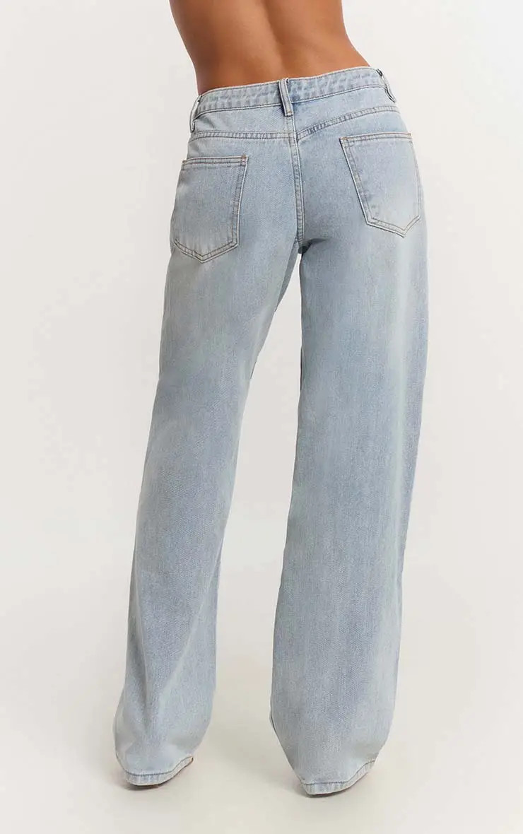 Light Blue Wash Light Blue Wash Low Rise Straight Leg Jeans | PrettyLittleThing USA | PrettyLittleThing US