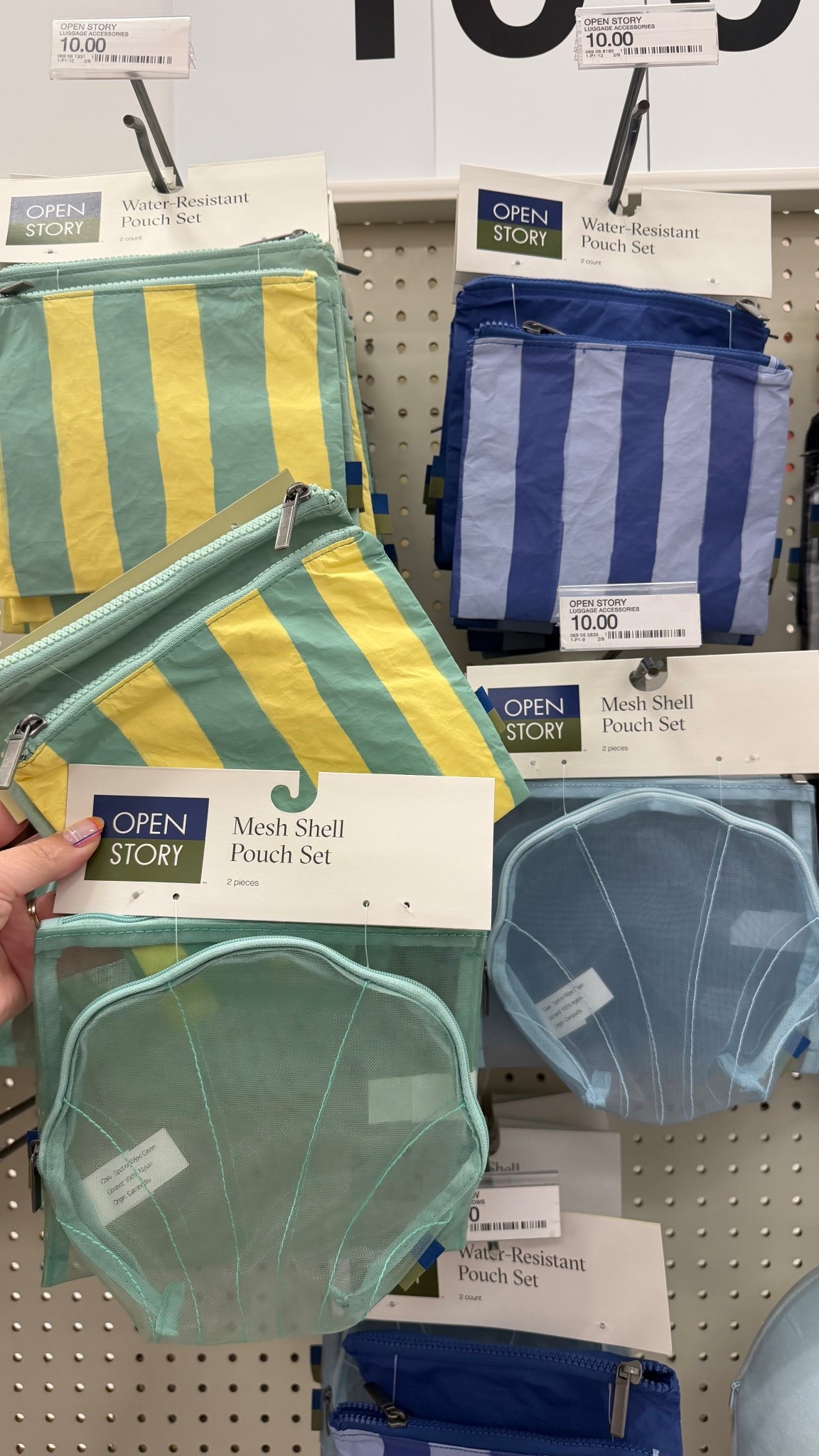 Water resistant pouches for wet swimsuits or laundry!

#LTKgrwm #LTKdayinmylife #LTKmomlife