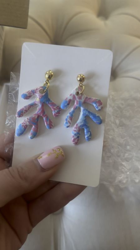 I got these earrings in the mail gifted from @sewcialite_nh and am obsessed with them. I love the Lilly Pulitzer inspired pattern and will be rocking these all summer! Roula makes the best accessories and is always creating new designs that make the best gifts. 

#LTKVideo #LTKfindsunder50 #LTKGiftGuide