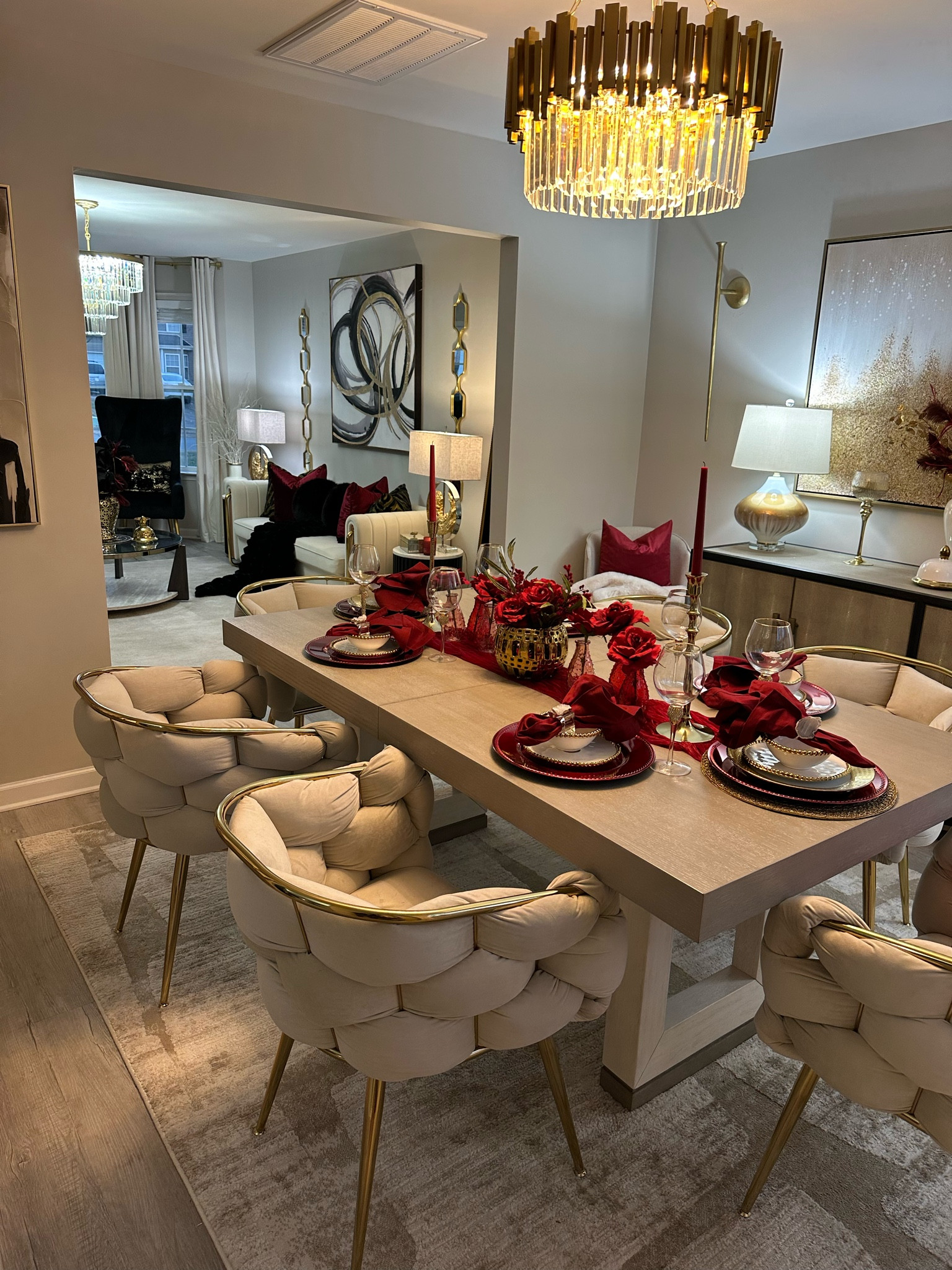 Shop my dining room finds 

#LTKHome