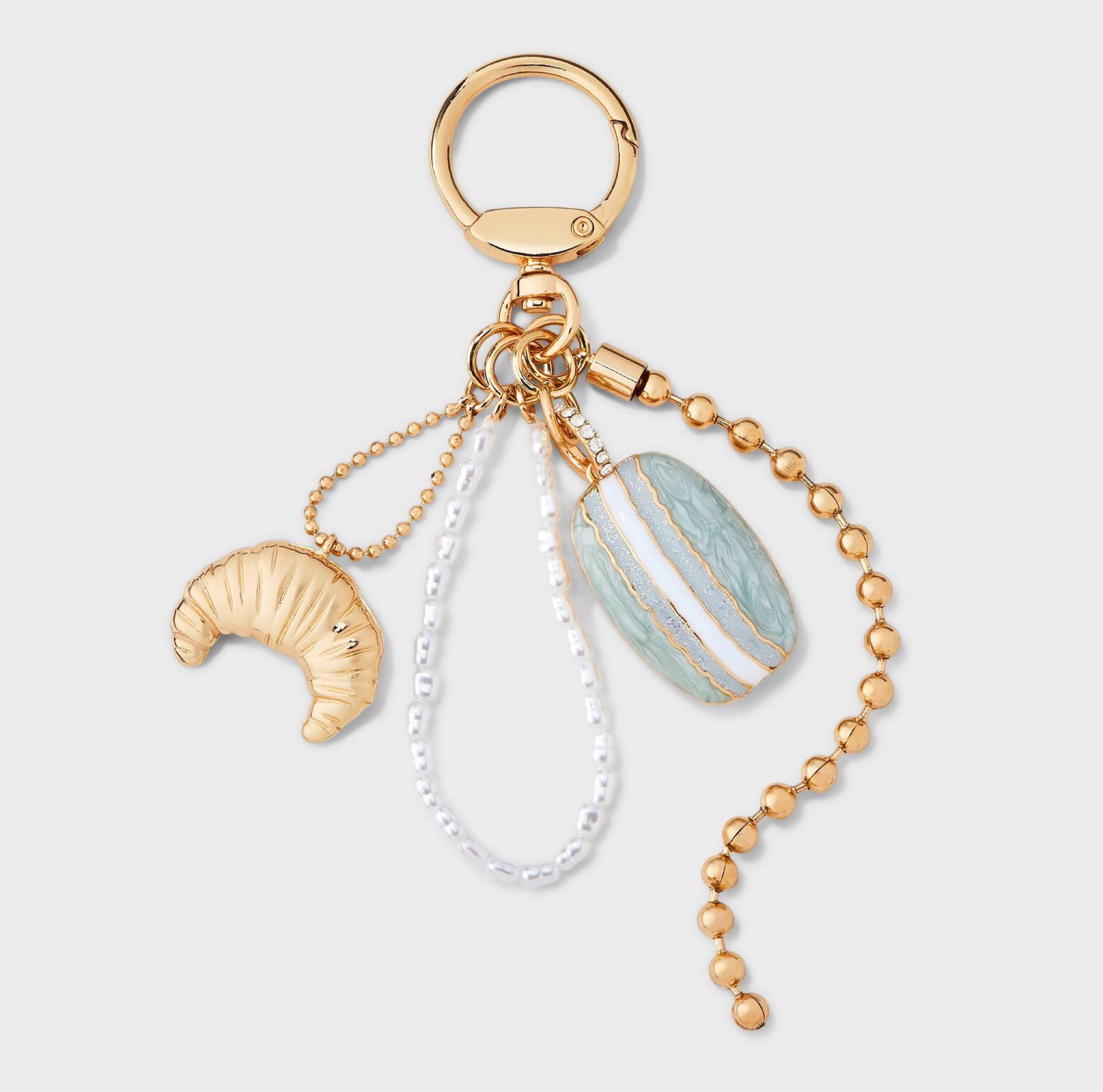 New bag charm from Target! 
Target Finds, Target Style, Target Bag Accessories, Target Shopping, Target Must Haves


#LTKStyleTip #LTKItBag #LTKFindsUnder50