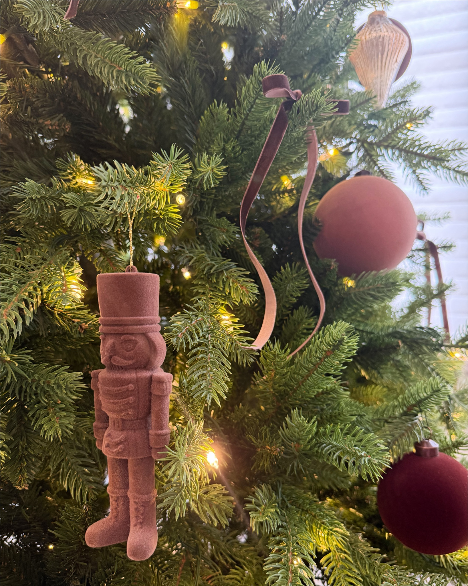 Christmas tree ornaments 
Velvet ribbon
Christmas decor 
Christmas tree 

#LTKHoliday #LTKHome