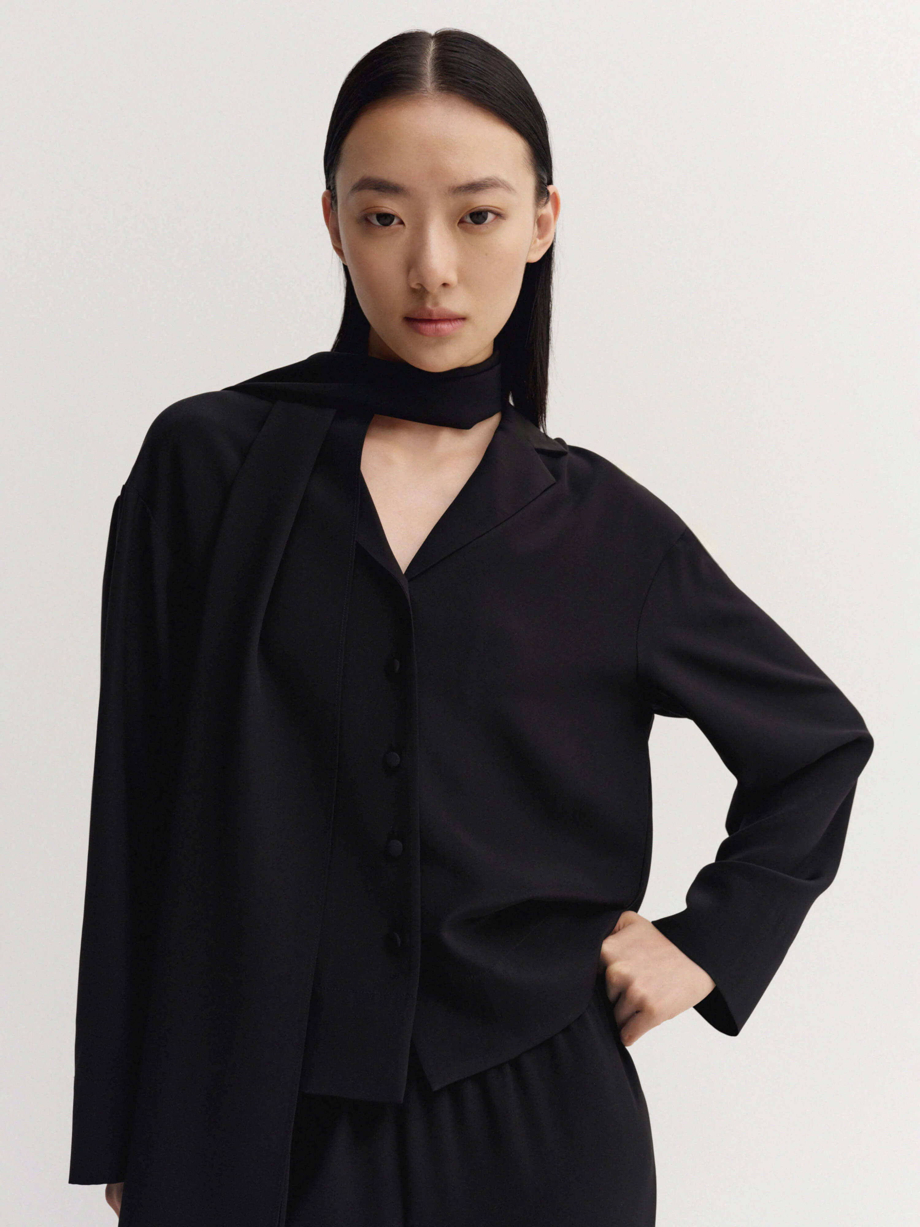 Leia Silk Shirt, black | Almada Label