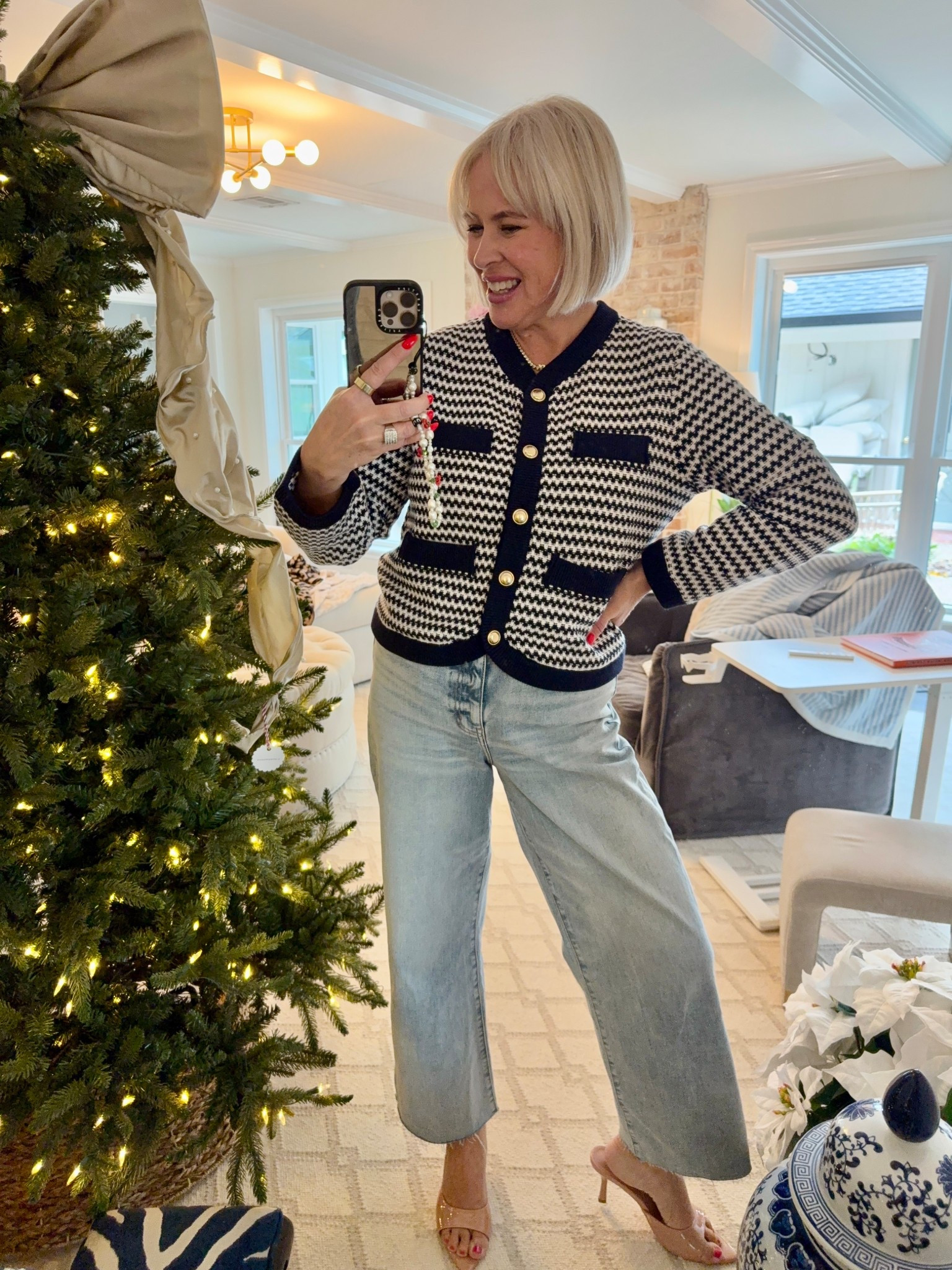Walmart is back for Fall fashion and better than ever! Loving this cardigan paired with my new Daze jeans from Nordstrom. 

Size medium sweater
Size 28 in jeans 

#LTKSeasonal #LTKGiftGuide #LTKOver40