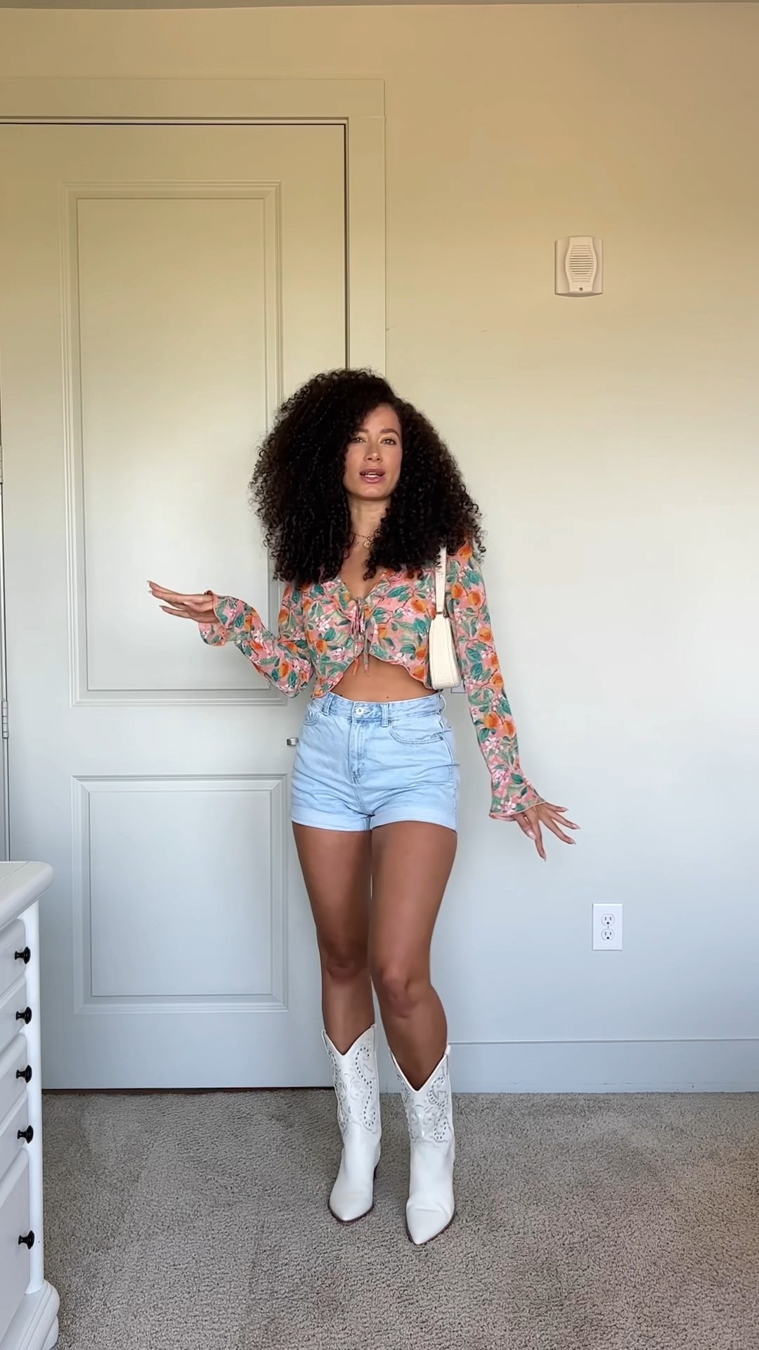 🫶🙌 #cowboyboots 

#LTKunder100 #LTKstyletip #LTKfit