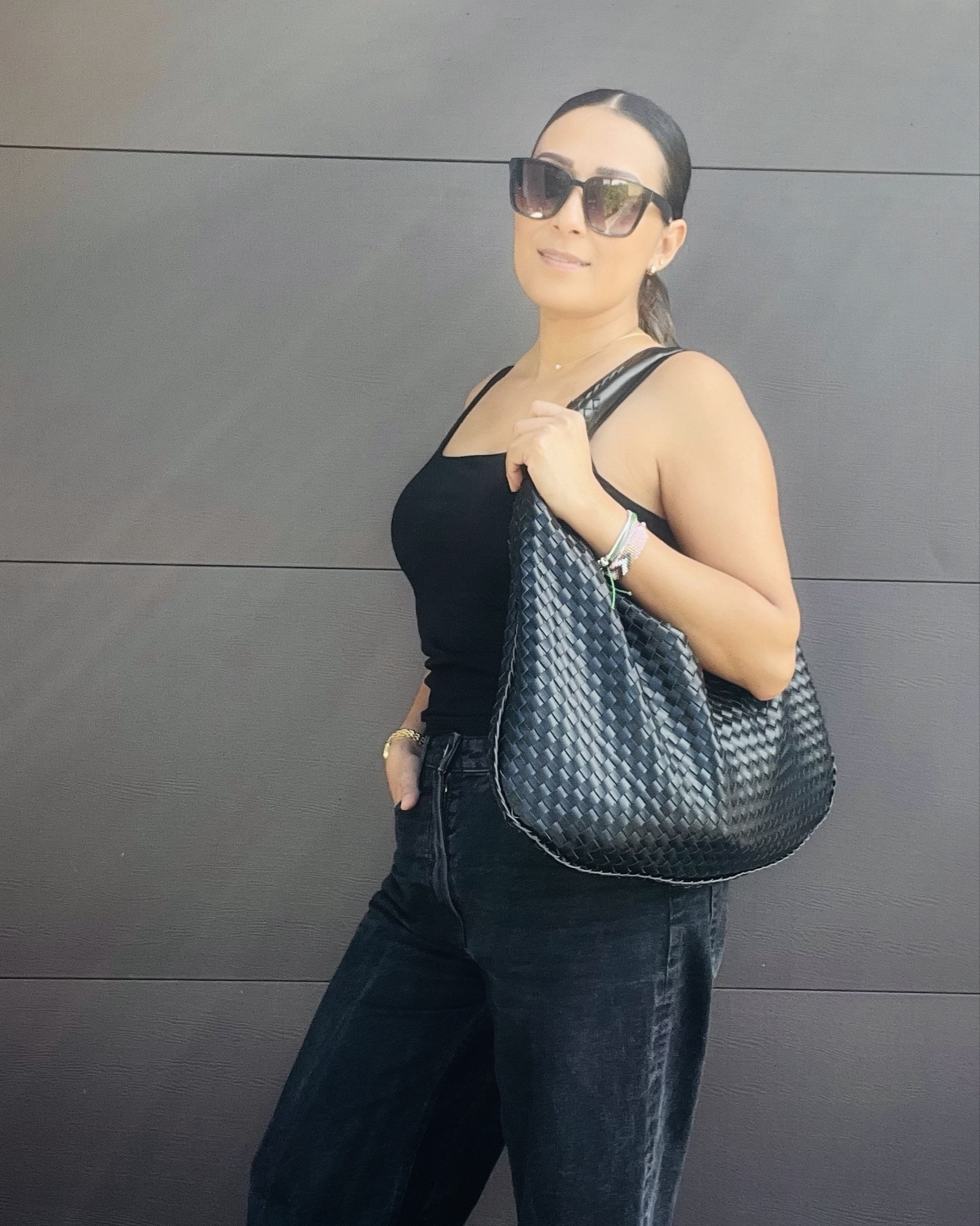 This woven shoulder bag looks designer… but it was $42. 🖤

Originally $100, marked down to $49.99, and I grabbed it for $42.

It’s roomy, comfortable on the shoulder, and instantly elevates a basic tank + jeans.

If you’ve been wanting that quiet luxury vibe without spending hundreds — this is such a good find.

Linked here ✨


#LTKgrwm #LTKootd