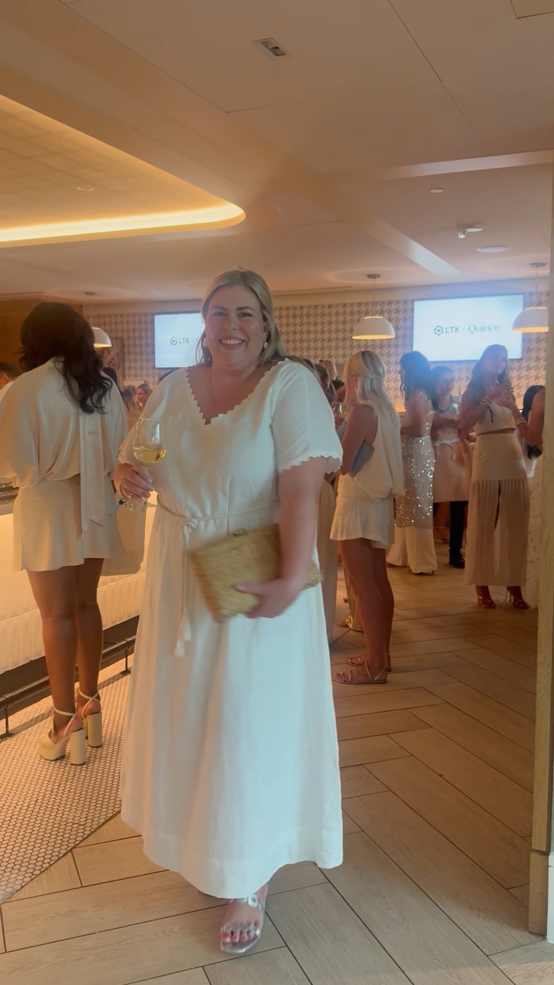 The perfect white linen dress and a wicker clutch that's 50% off!

#LTKPlusSize #LTKootd #LTKCon