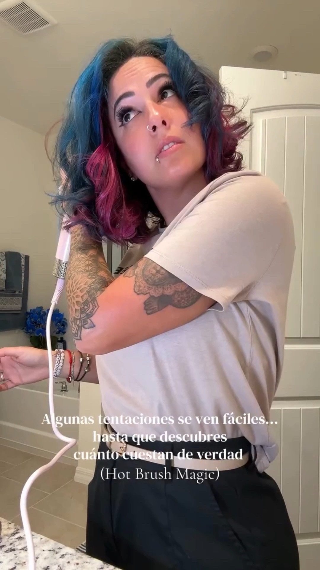 Con este brush mas fácil imposible 😎…en el link the mi perfil 🥰.
.
.
.
#hairstylist #effortless #mommylife
