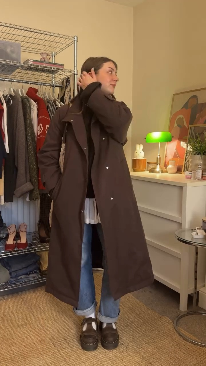 For the days I don’t want to be wearing any black 

#drmartens #ootd #maryjanes #myperfectoutfit #winteroutfitideas #winterlayering #uniqloheattech