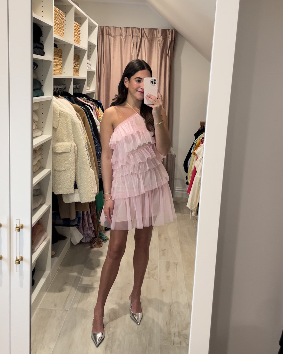 wearing a size 2
Wedding guest dress


#LTKwedding #LTKFind #LTKstyletip