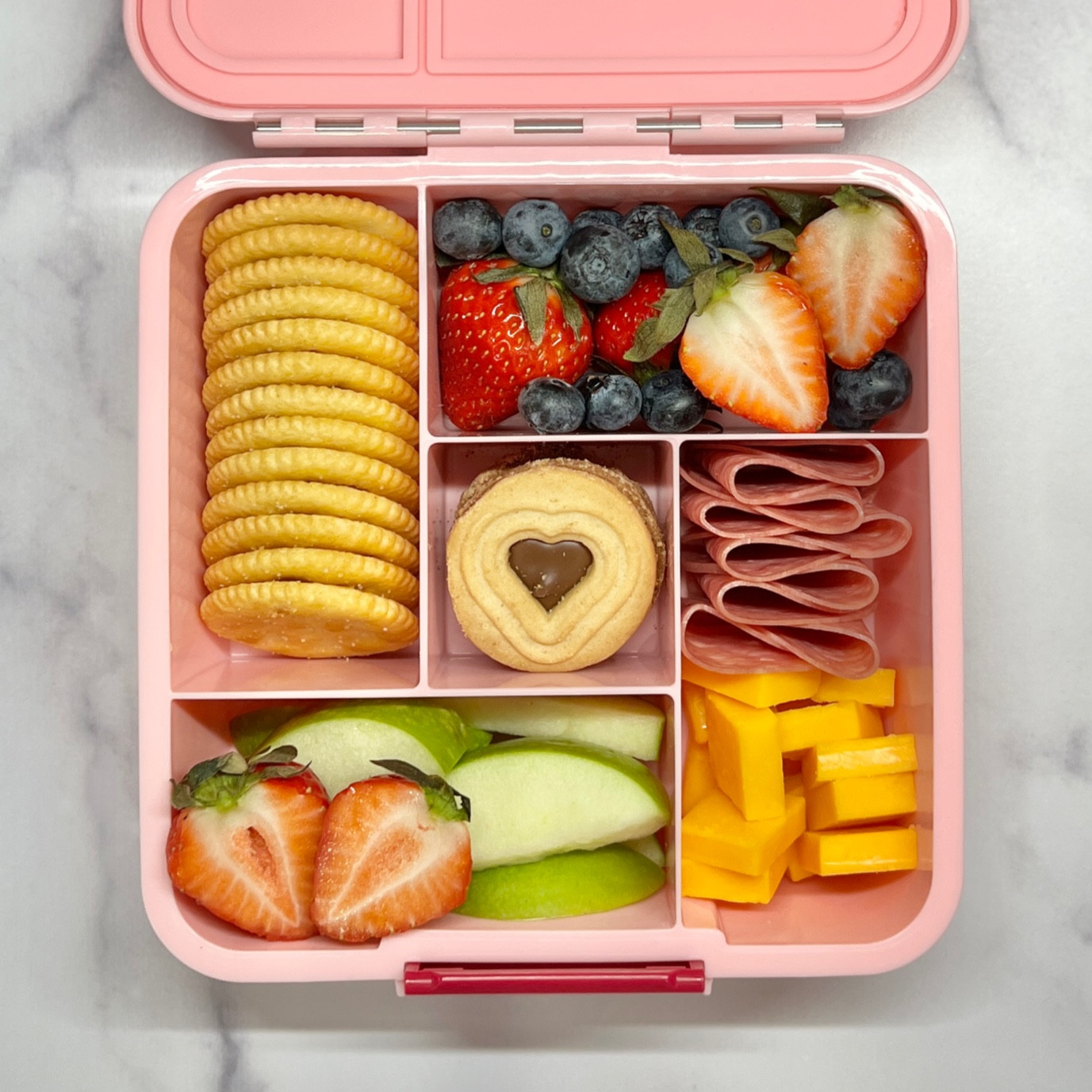 Bento charcuterie 🍓

#LTKFamily #LTKFindsUnder100 #LTKHome