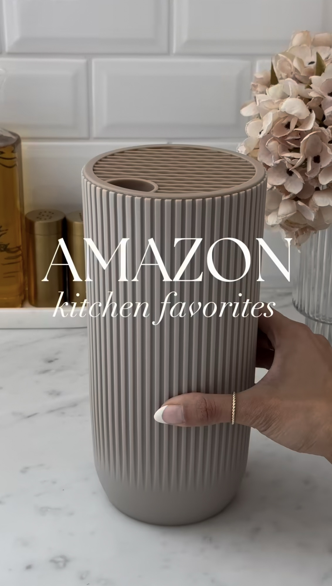 Amazon finds! Click below to shop! Follow me @interiordesignerella for more Amazon fashion!!! So glad you’re here! Xo! 💕✨🤗👯‍♀️ #liketkit @shop.ltk

#LTKfindsunder50 #LTKfindsunder100 #LTKstyletip