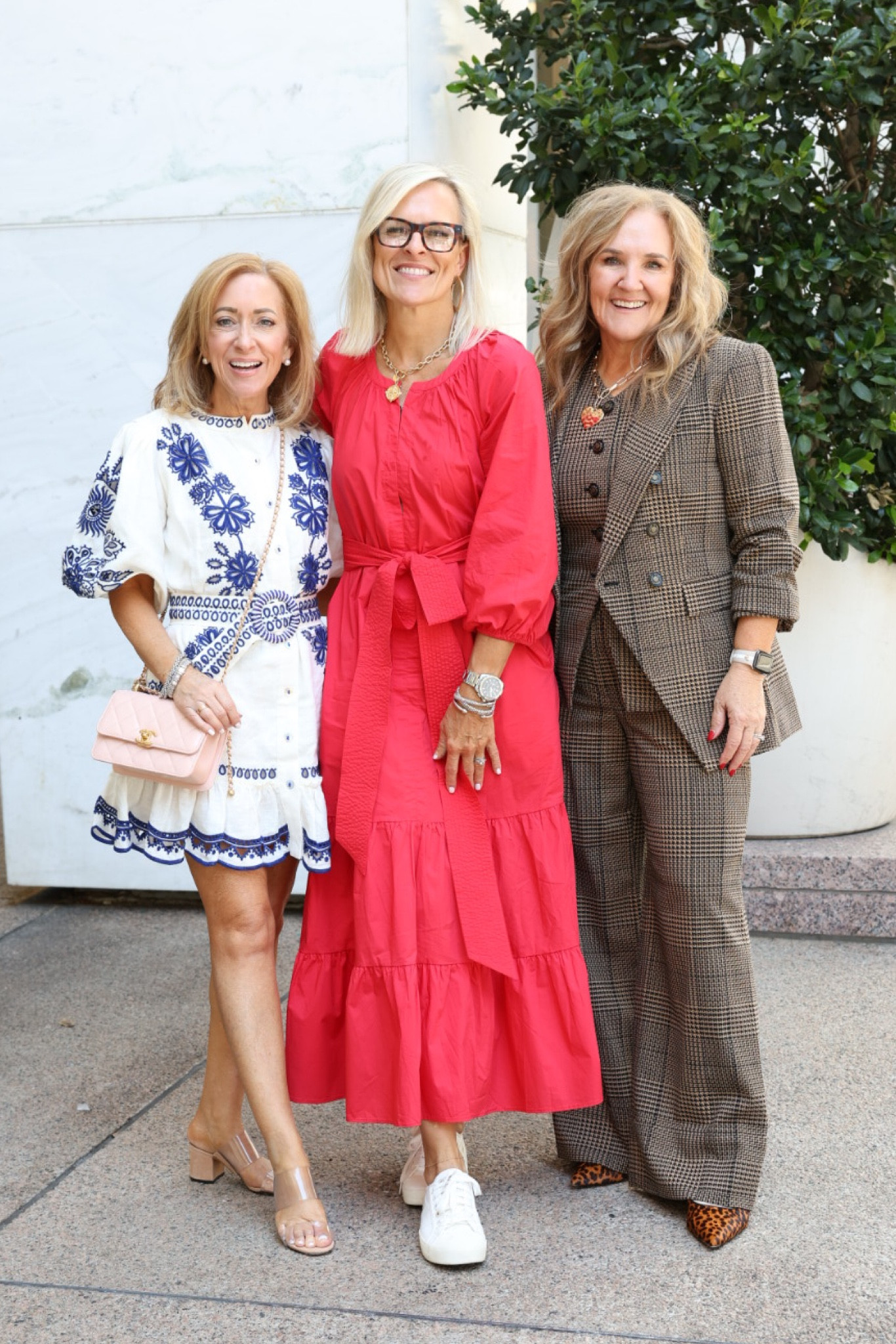 These two have been sweet #ltkcon buddies! Poisedpetite and cindyswanson are inspiring! Love their style and work ethic. And they’re just good people. 

Linking everyone’s Outfits you see lots of different styles here! It’s so fun to watch. 

My suit I’m wearing a size 10 reg  Dillards plaid suit tuckernuck dress farm Rio dress 

#LTKWorkwear #LTKCon #LTKOver40