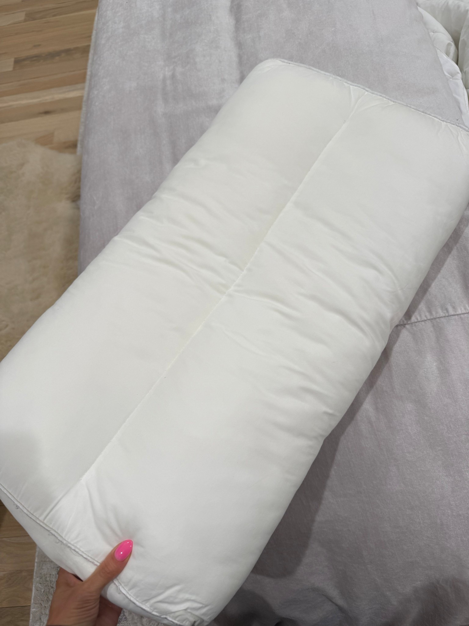 Knee pillow I sleep with ever night 

#LTKHome