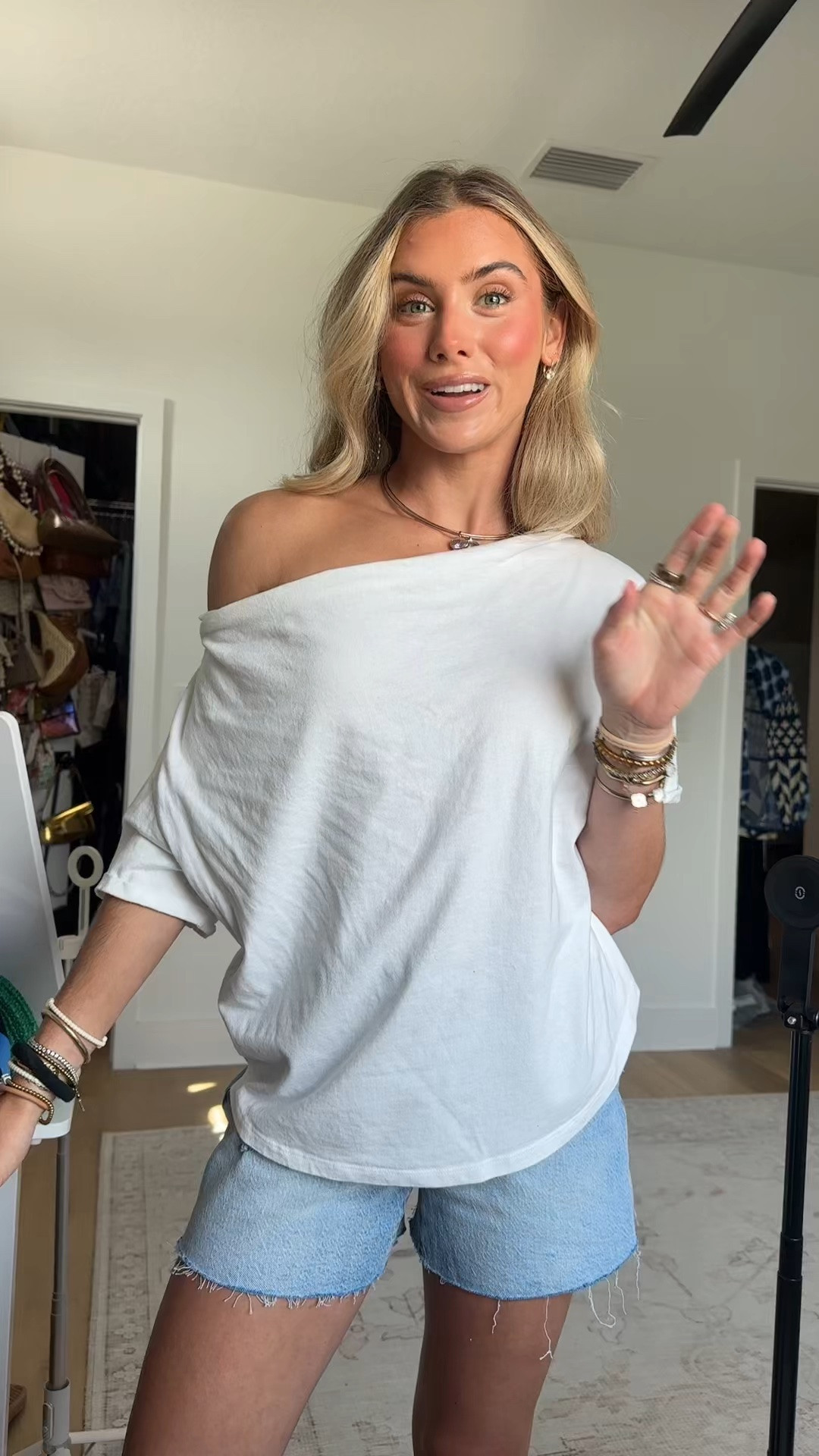 it pays to invest in your closet staples that you’re styling daily 🤭 nothing beats the perfect fit and good quality. this is my go to don’t know what to wear outfit, white tee and denim shorts. 5’4/24/xs. 

#nuuds #nuudstryon #nuudshaul #closetstaples @nuuds

#LTKootd #LTKSeasonal #LTKdayinmylife