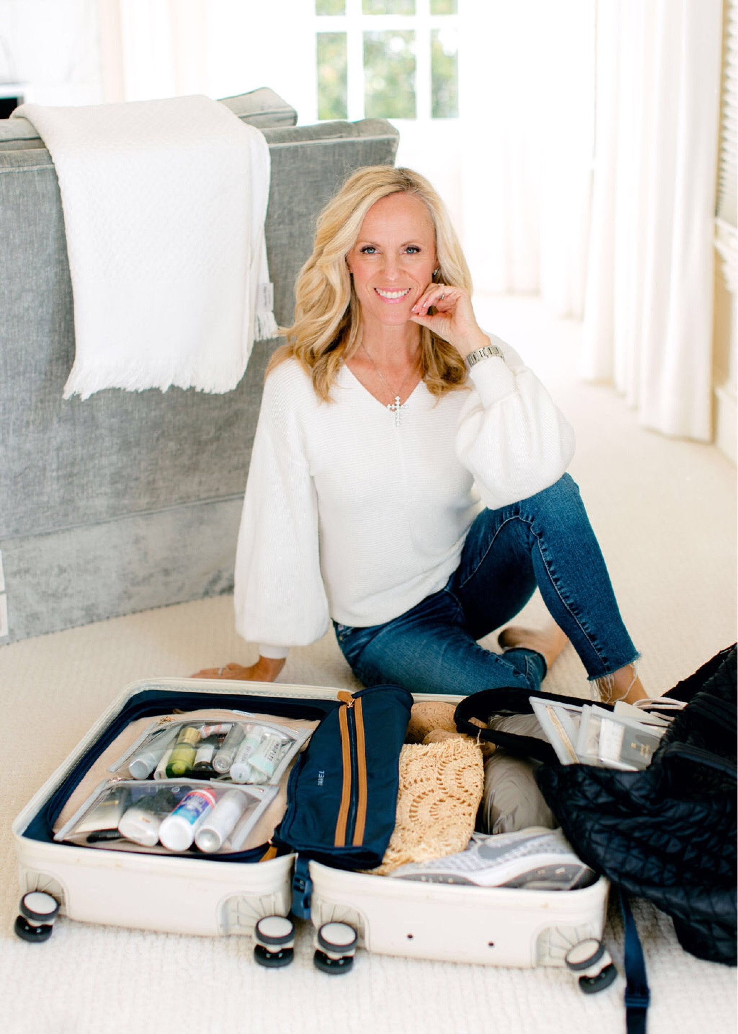 Organized travel is a must, especially during the holidays! 
I can help you with five tips for organized travel.

organized travel
travel with a carry on 
truffle bags
parable aviator carry on plus
my wallace large metro tote


#LTKover40 #LTKstyletip #LTKtravel