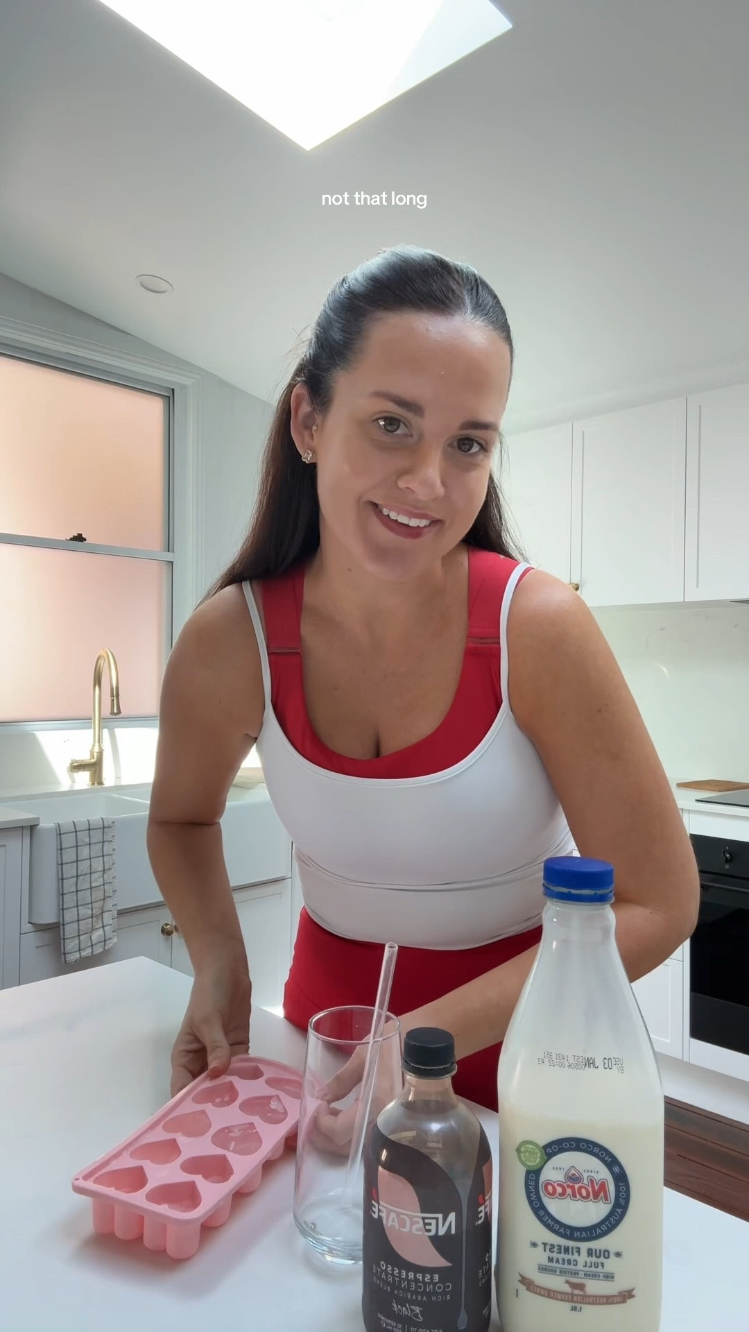 red matching activewear set, paired with a white tank 🍒🍦


#LTKaustralia #LTKmidsize #LTKfitness