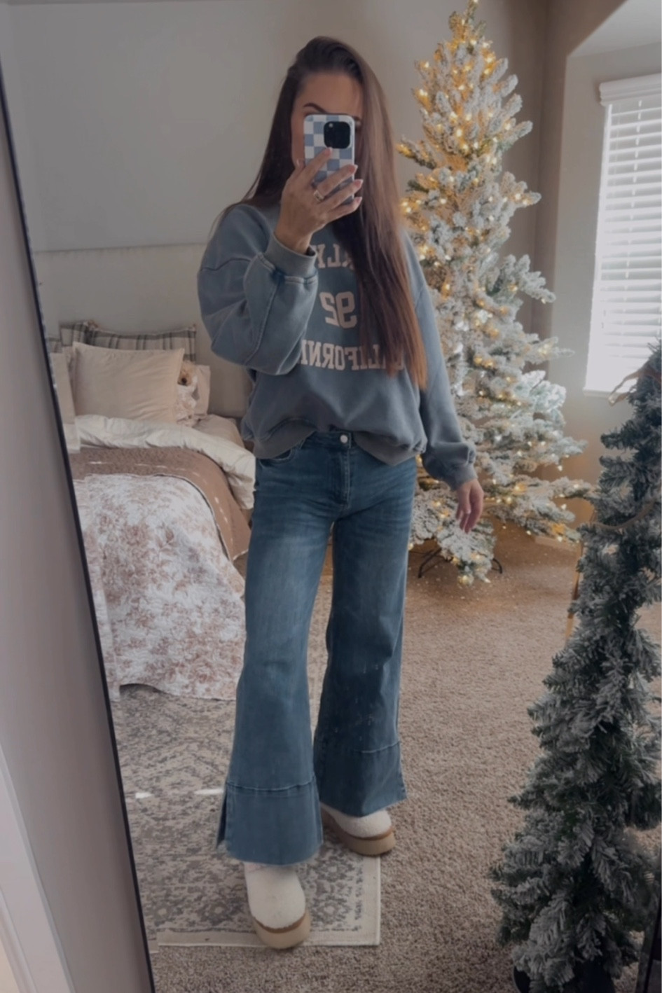 Wearing size M in crewneck 

Pants true to size!

#LTKBeauty #LTKStyleTip #LTKSeasonal