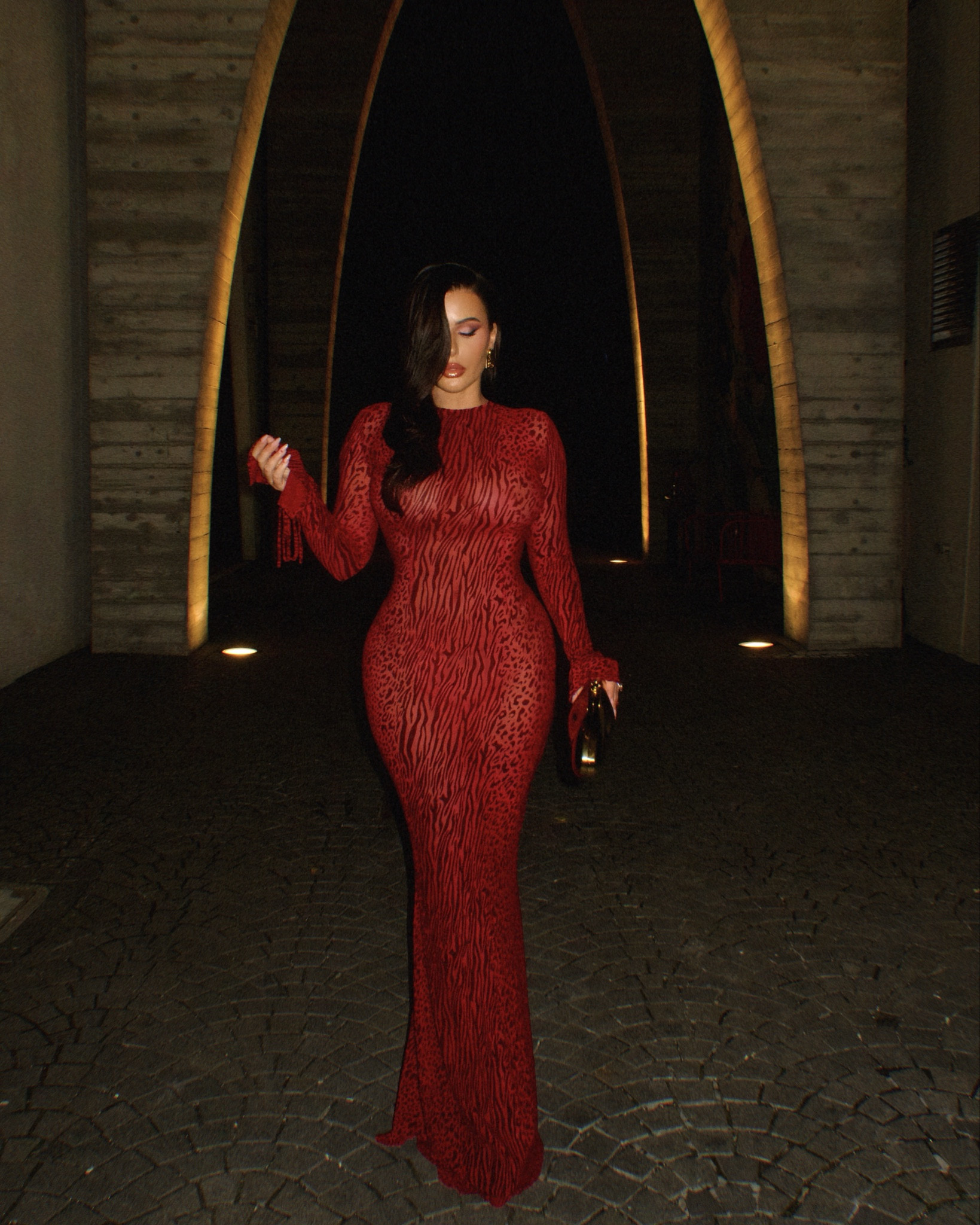 The perfect Valentine’s Day dress, date night dress, date night outfit, red dress, burgundy dress, dinner outfit, dinner dress 

#LTKStyleTip